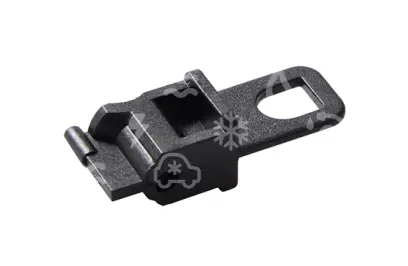 hák / západka dveří mikrovlnné trouby WHIRLPOOL / ARISTON / INDESIT (C00315310)